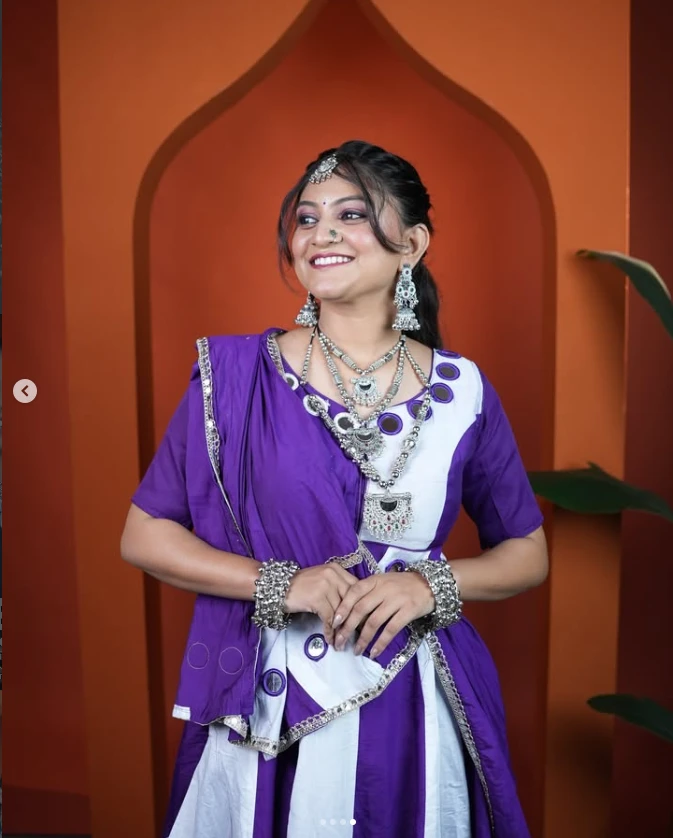 Jamuni Raas Purple & White Chaniya Choli Set